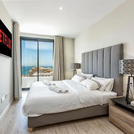 Holiday home Vivi Homes -zumo Pool, Gym & Sea View