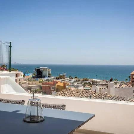 Holiday home Vivi Homes -zumo Pool, Jacuzzi, Gym & Sea View *
