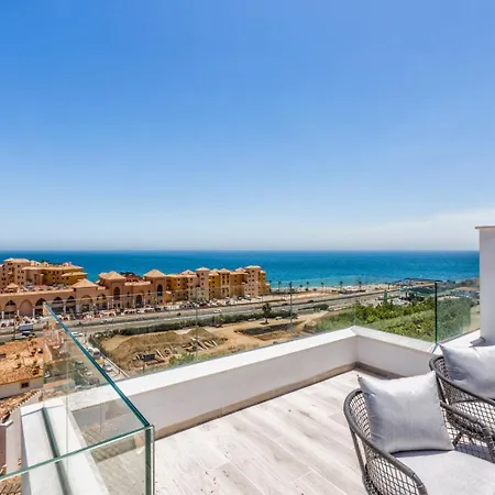 Holiday home Vivi Homes -zumo Pool, Gym & Sea View Fuengirola