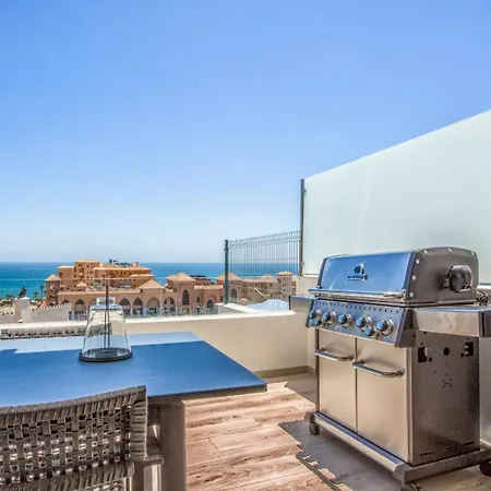 Holiday home Vivi Homes -zumo Pool, Jacuzzi, Gym & Sea View