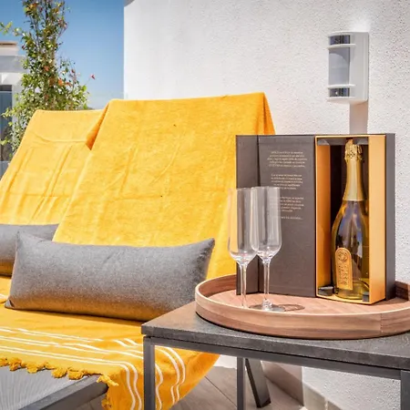 Holiday home Vivi Homes -zumo Pool, Gym & Sea View Fuengirola